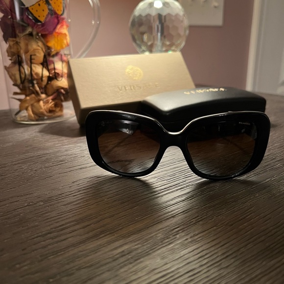 Versace Sunglasses - Picture 3 of 10